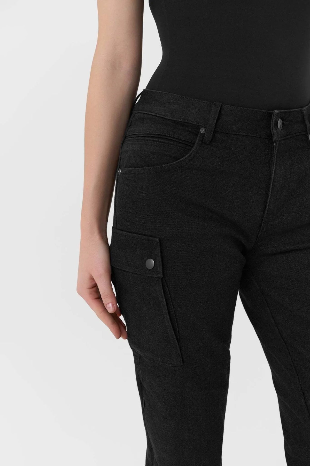 MILA CARGO BLACK – moteriški chino stiliaus „Cordura®“ motociklininkės džinsai