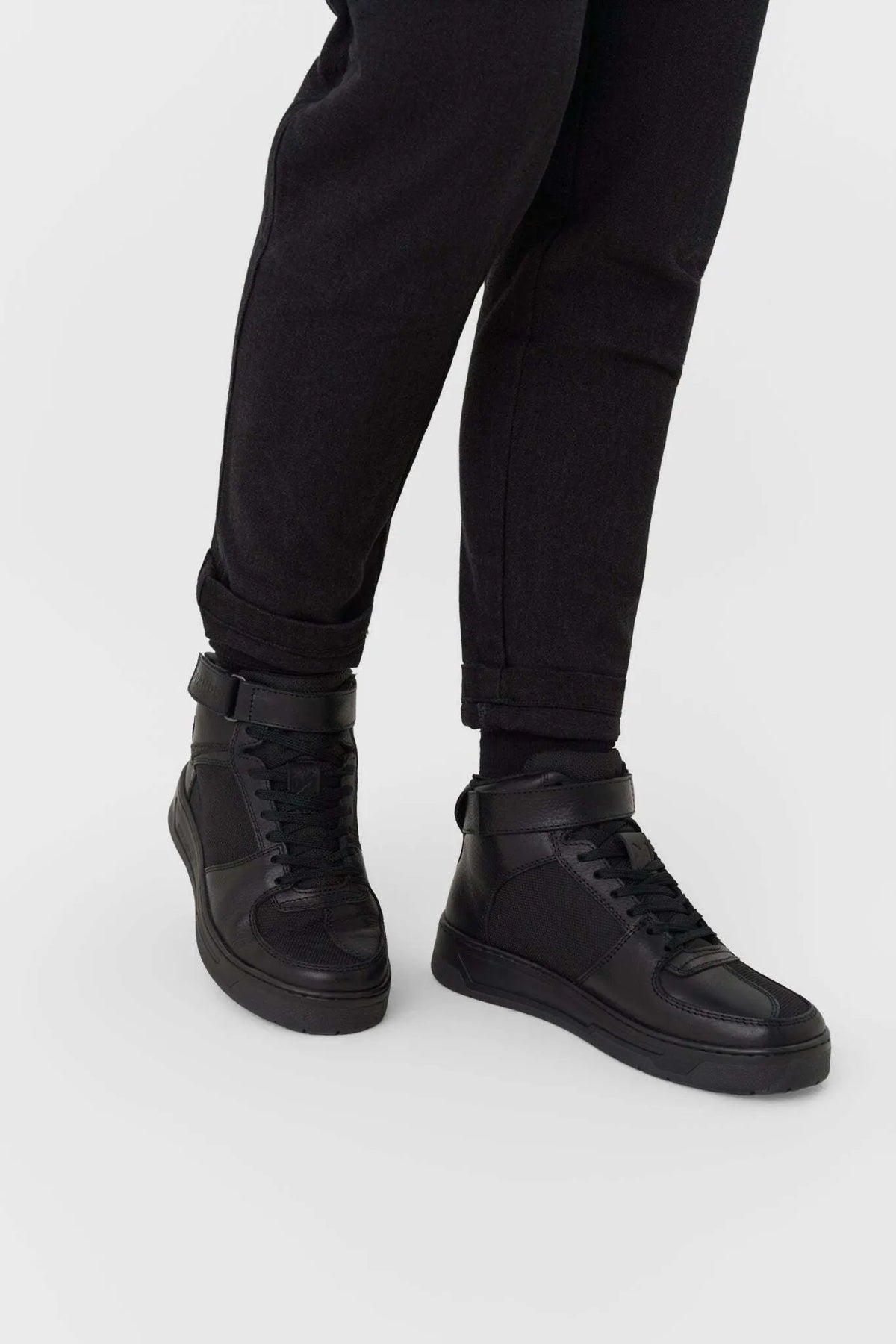 MILA CARGO BLACK – moteriški chino stiliaus „Cordura®“ motociklininkės džinsai