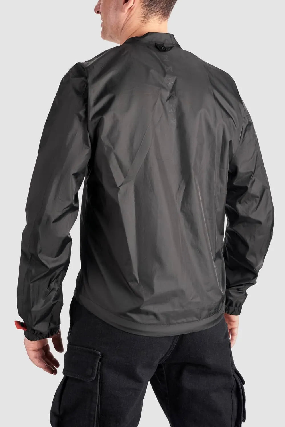 AIR TATE JACKET BLACK – bet kokiam orui skirta motociklininko striukė