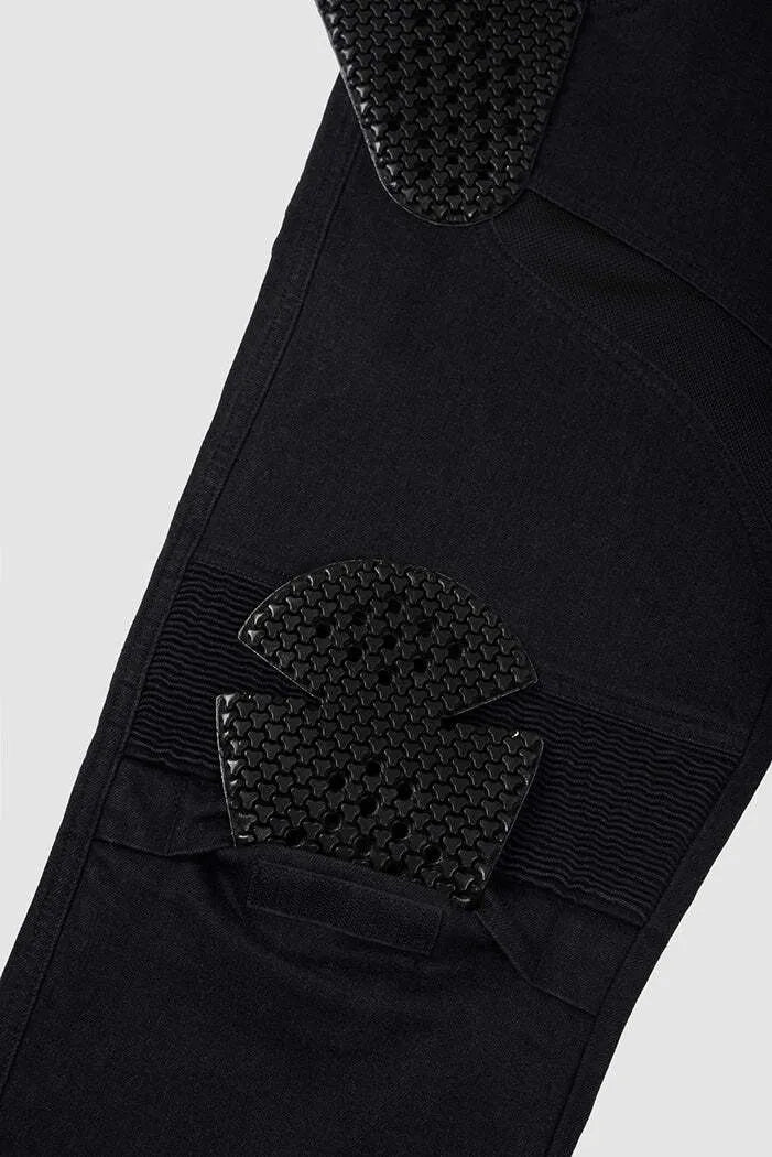 KARLDO SLIM BLACK – siauro kirpimo „Cordura®“ motociklininko džinsai vyrams