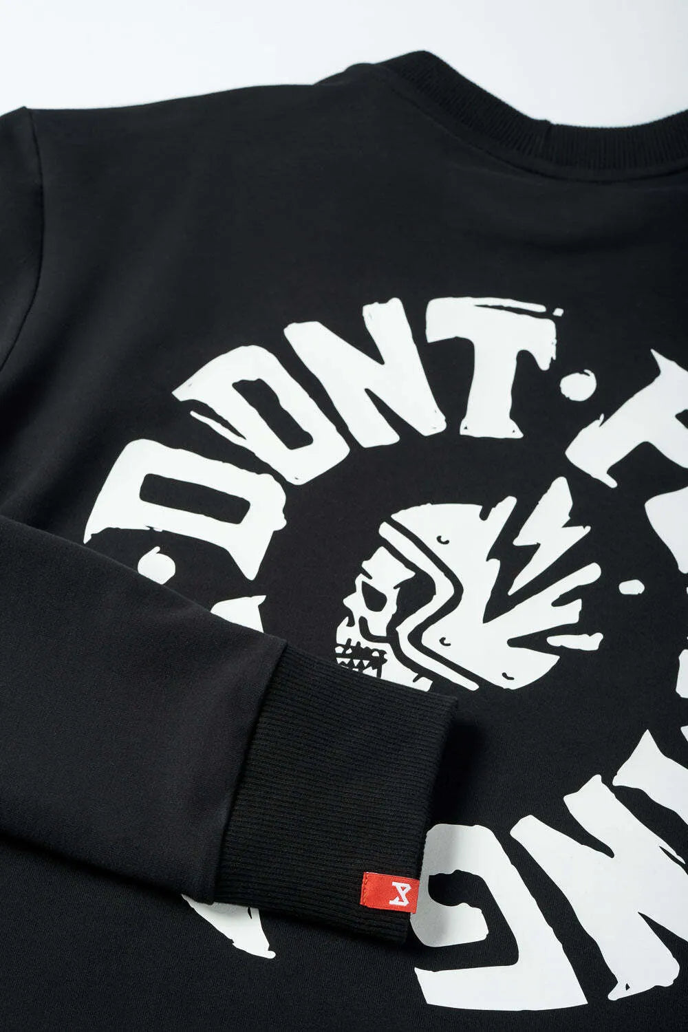 TOMMY DON'T DIE BLACK – oversized marškinėliai ilgomis rankovėmis, unisex